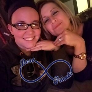 Meet your Posher, Ashlee